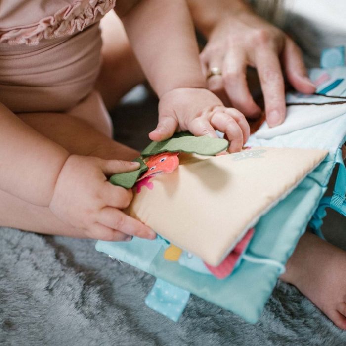 Minkšta kūdikio knygutė "Fish"