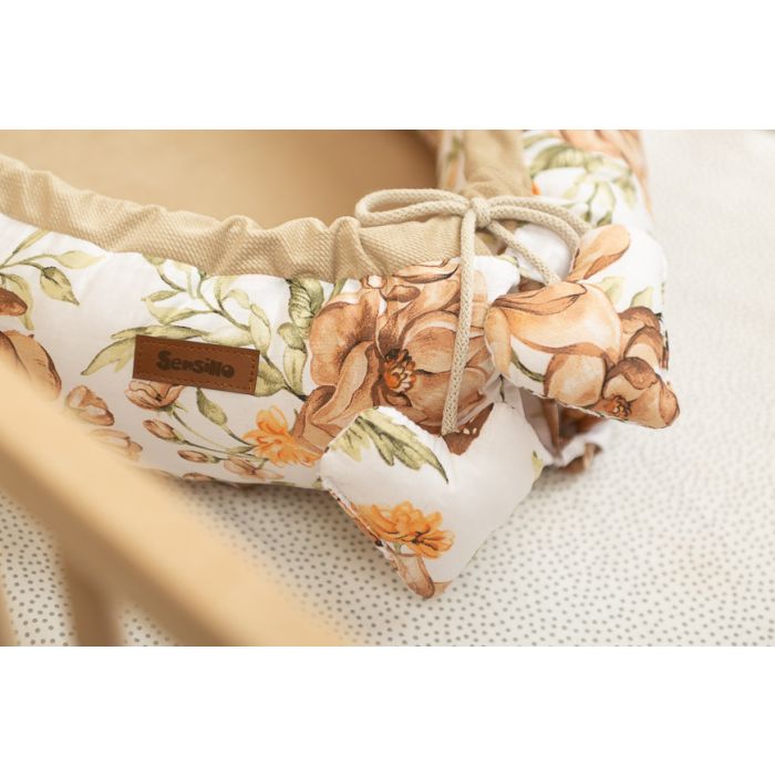 Kūdikio lizdelis "Floral beige" 