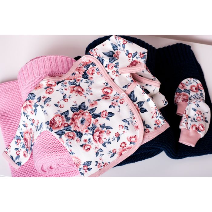 Kūdikio kraitelis - drabužėliai naujagimiui "Flora" 5 dalių 