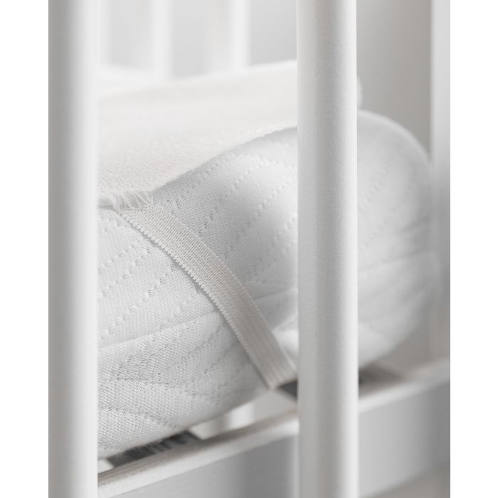 Čiužinio neperšlampamas paklotas 140x70cm baltas