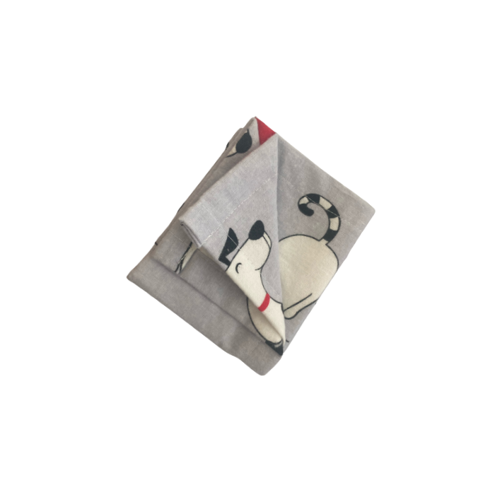 Daugkartinis neperšlampamas paklotas 45x55cm "Secret life"