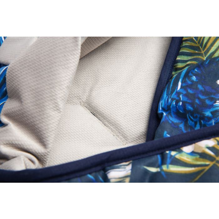 Pledas automobilinei kėdutei "Parrots" 90x90 cm