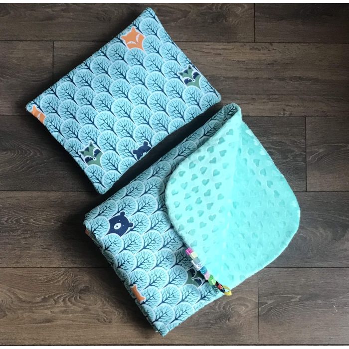 Pledukas ir pagalvė kūdikiui