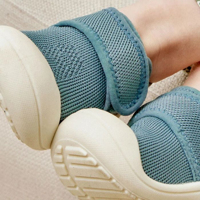 Batukai kūdikiams ir vaikams Attipas "Sneakers blue"  (24-30 dydžiai)