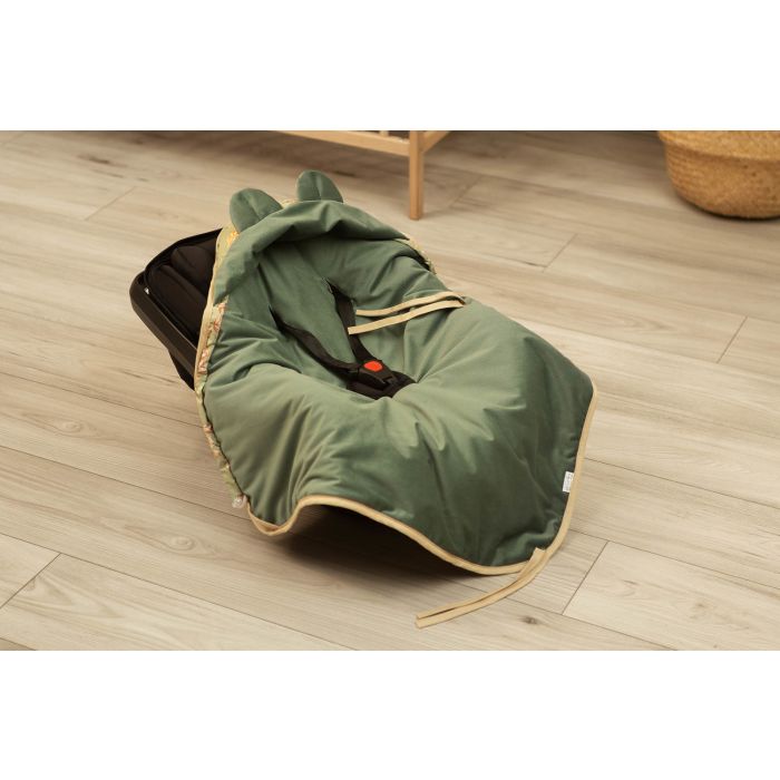 Pledas automobilinei kėdutei "Floral green" 90x90 cm