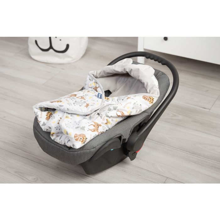 Pledas automobilinei kėdutei "Forest life" 90x90 cm